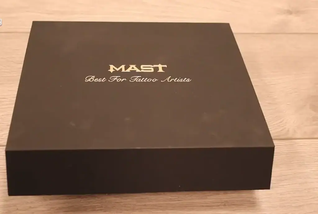 Mast Lancer product box