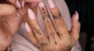 how long do finger tattoos last